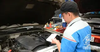 Ô tô đời mới đang dần loại bỏ que thăm dầu động cơ