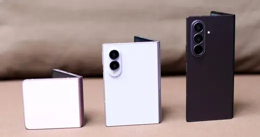 Samsung ra mắt ba mẫu smartphone gập