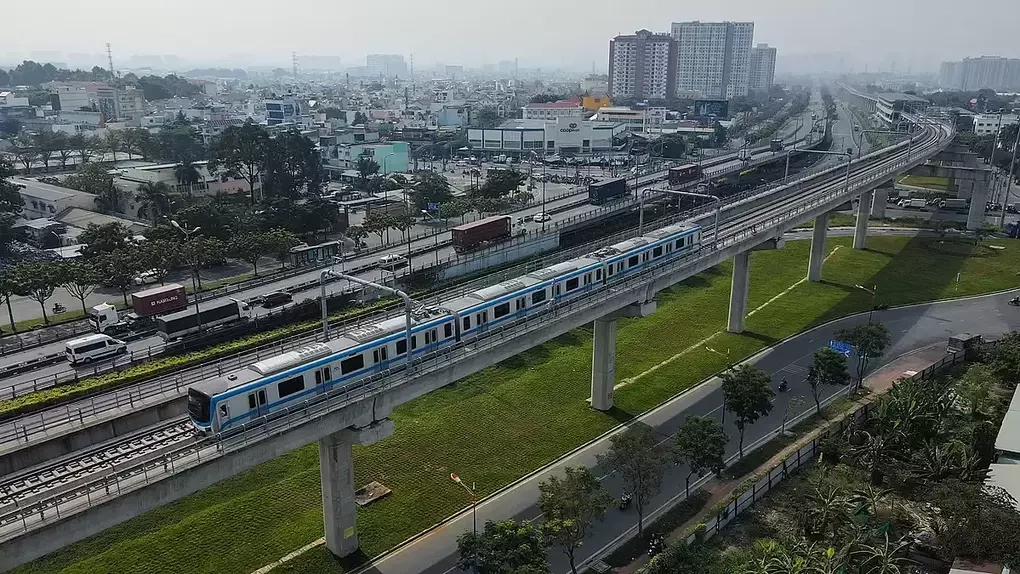 Metro Bến Thành - Suối Tiên chạy qua khu vực TP Thủ Đức cũ. Ảnh: Thanh Tùng
