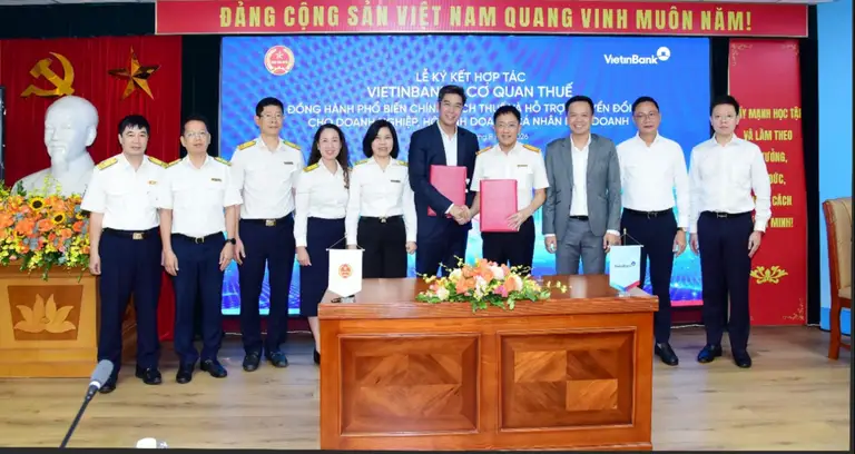 Lễ ký kết Thỏa thuận hợp tác giữa VietinBank và Cục Thuế - Ảnh: VTB