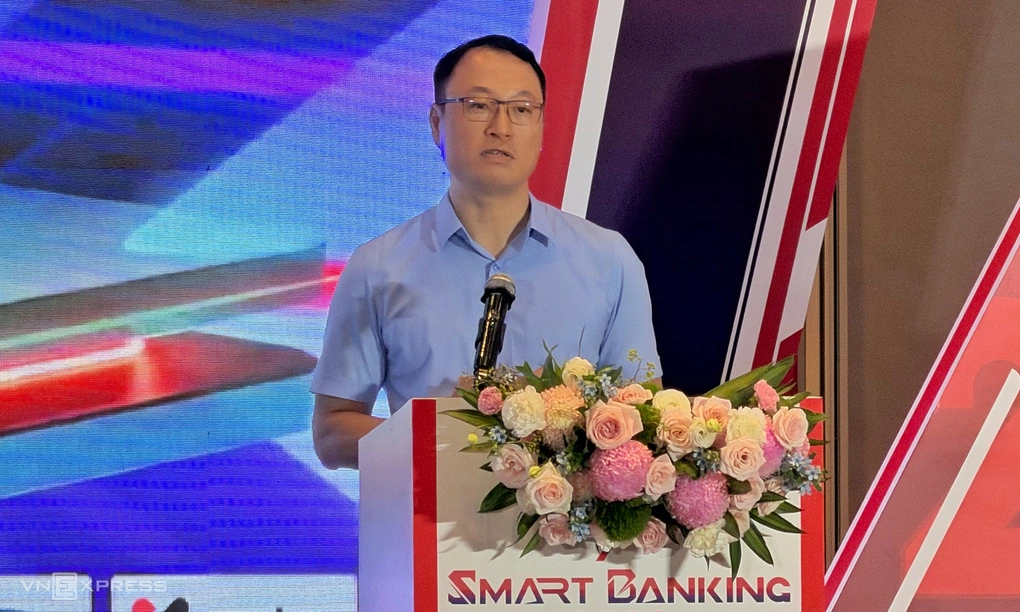 Thượng tá Triệu Mạnh Tùng, Phó Cục trưởng An ninh mạng, Bộ Công an, phát biểu tại sự kiện, sáng 22/10. Ảnh: Lưu Quý