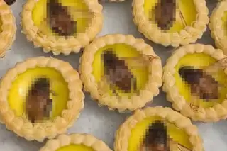 Một nhà hàng ở Thuận Đức giới thiệu bánh tart trứng phủ bọ nước chiên giòn, khiến món ăn nhanh chóng trở thành chủ đề gây chú ý trên mạng xã hội.