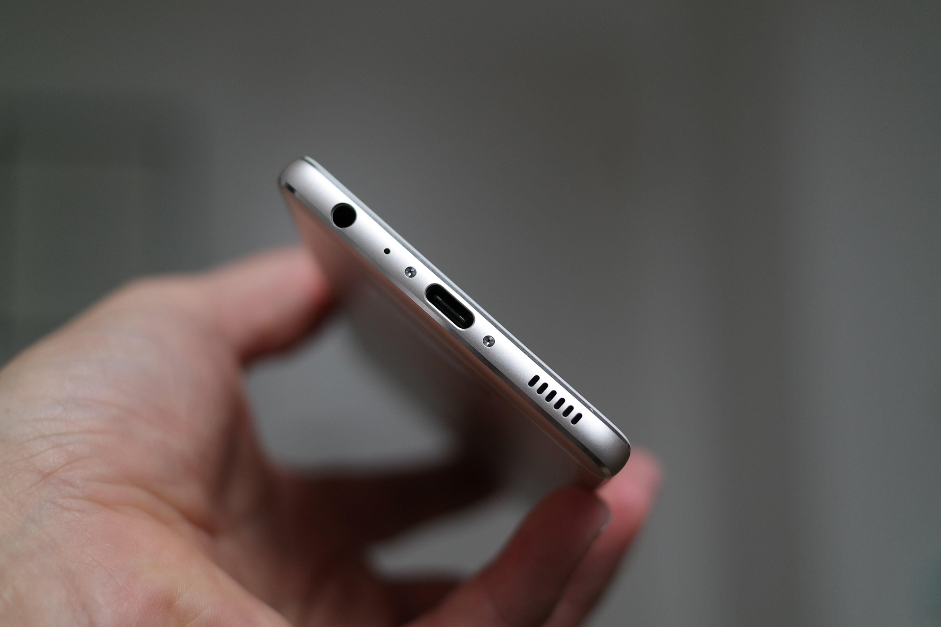 Người dùng dần quên vai trò của cổng 3,5 mm trên smartphone