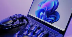 Phát hiện tính năng AI âm thầm làm suy giảm hiệu năng Windows 11