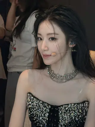 Mỹ nữ đứng ăn giữa đường khiến cả triệu người xao xuyến, biết mặt mộc mới bất ngờ- Ảnh 5.
