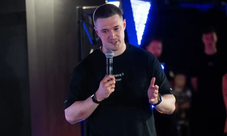 Mykhailo Fedorov trong cuộc họp báo ngày 16/7 tại Kiev. Ảnh: AFP
