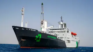 Bí ẩn quanh tàu chở lính Mỹ bị 'trúng tên lửa Iran'