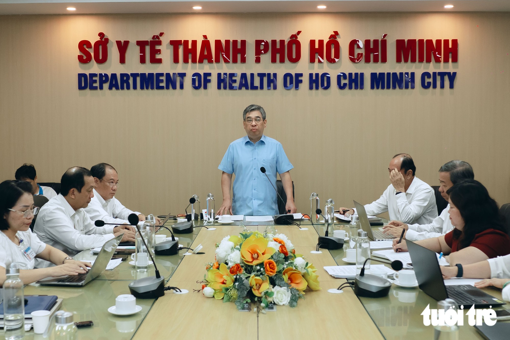 Ủy viên Trung ương Đảng, Phó bí thư Thành ủy TP.HCM, Chủ tịch Ủy ban MTTQ Việt Nam TP.HCM Nguyễn Phước Lộc làm việc với Sở Y tế TP.HCM chiều 28-9 - Ảnh: HỮU DUY