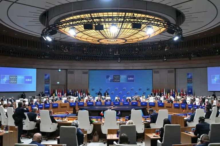 Lãnh đạo các nước NATO dự hội nghị thượng đỉnh ở Ankara, Thổ Nhĩ Kỳ ngày 8/7. Ảnh: AFP