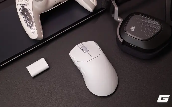 Trên tay bộ đôi Corsair SABRE v3 PRO và HS80 v2 MAX: Chuột siêu nhẹ 41g, tai nghe pin 130 giờ
