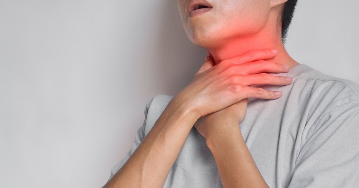 Đau họng kéo dài dù không ốm sốt hay cảm lạnh, nên nghĩ đến bệnh gì?