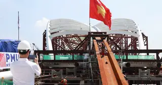 Chính thức hợp long cầu đi bộ ngàn tỉ qua sông Sài Gòn