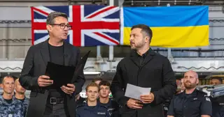 Anh tuyên bố vẫn ủng hộ Ukraine 100% bất chấp cảnh báo từ Nga