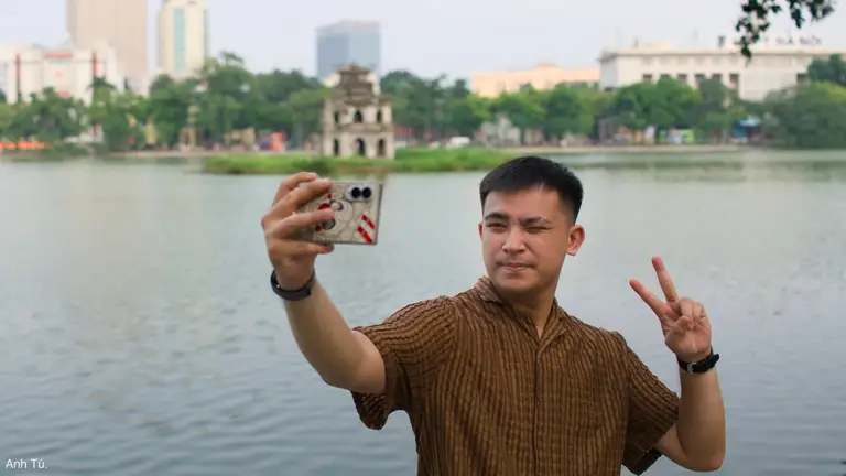 Tinhtelookback: Galaxy Z Fold8 sau 3 tháng đã thay đổi cách mình xem nội dung mỗi ngày