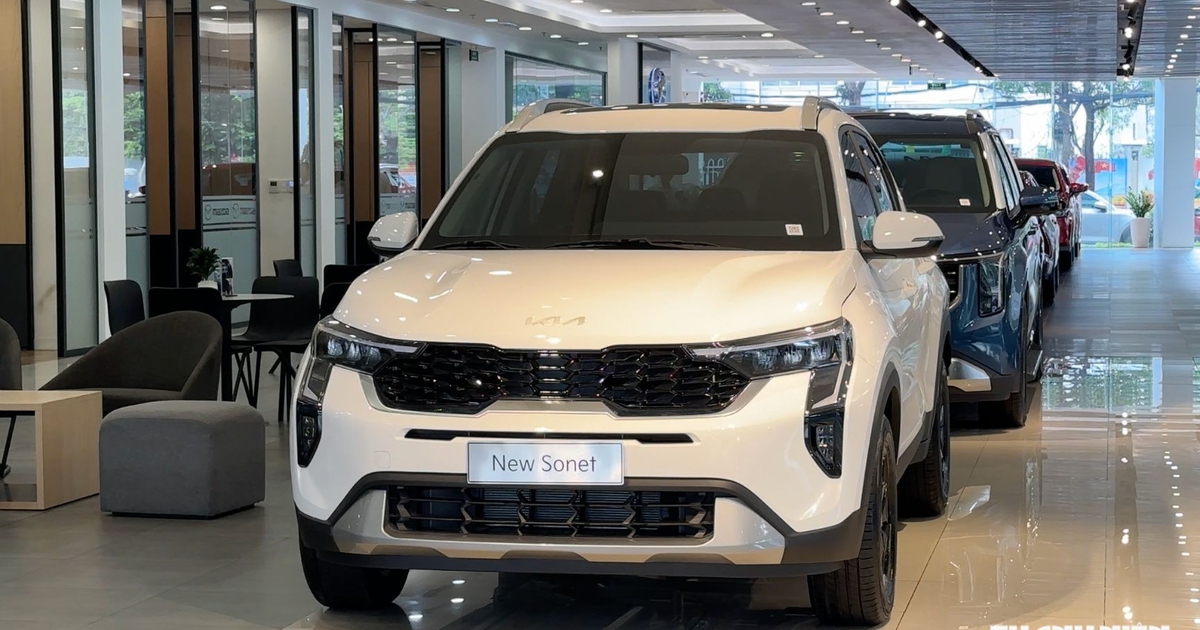 Ô tô đô thị tầm 500 triệu ngày càng 'nóng', xe xăng đua giảm giá
