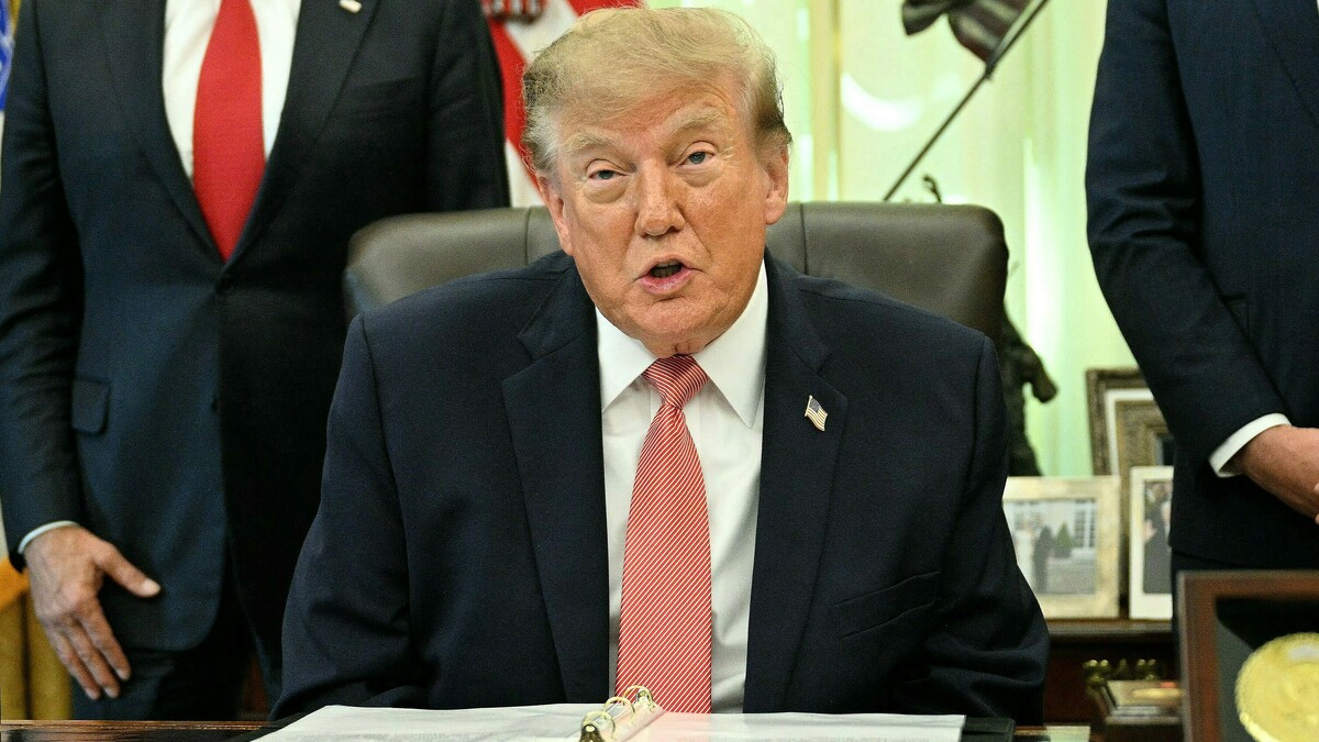 Ông Trump hối thúc ông Zelensky đạt thỏa thuận với Nga
