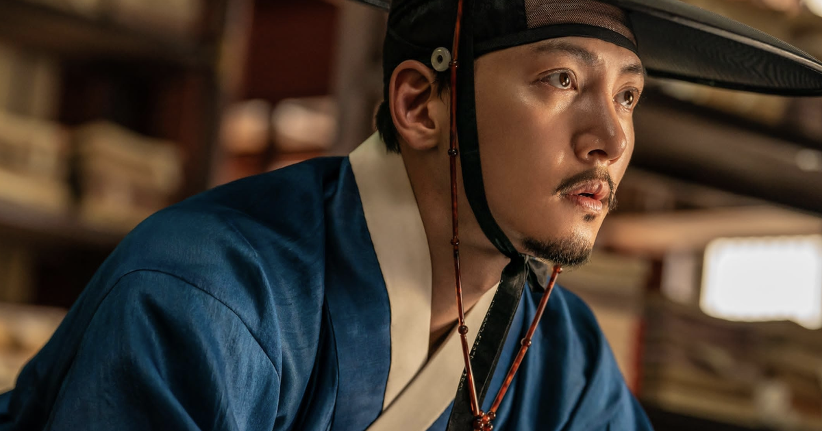 Phản ứng của Ji Chang Wook khi The Scandal nhận 'bão' chỉ trích
