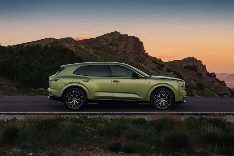 Bentley Torcal là mẫu SUV thuần điện đầu tiên của thương hiệu xe siêu sang Anh Quốc