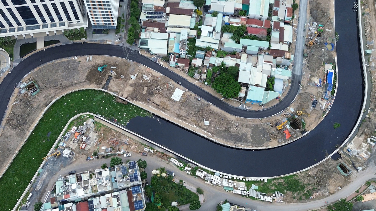 1,4 km đường ven rạch Xuyên Tâm sau thông xe