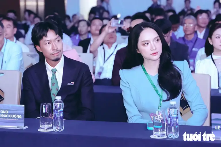 Nguyễn Đức Cường (rapper Đen Vâu) xuất hiện với vai trò khách mời tại Hội nghị KOL lần thứ II năm 2026 - Ảnh: HỮU DUY