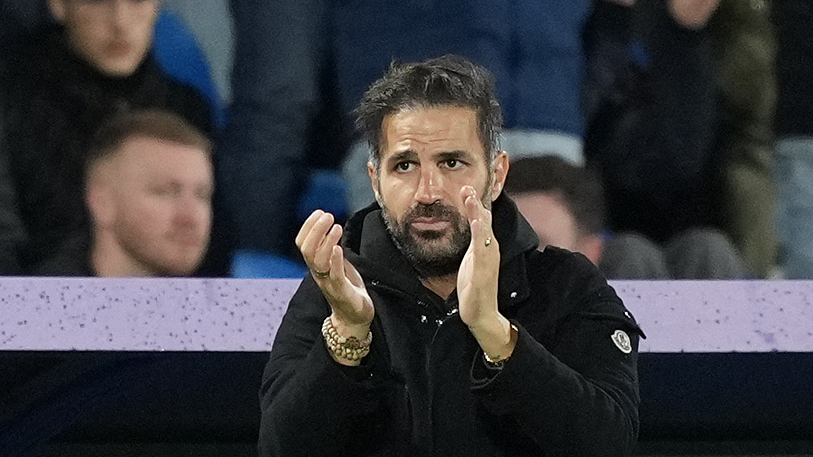 HLV Fabregas: 'Tôi nói cầu thủ Como ngừng chạy khi dẫn Man Utd 4-0'