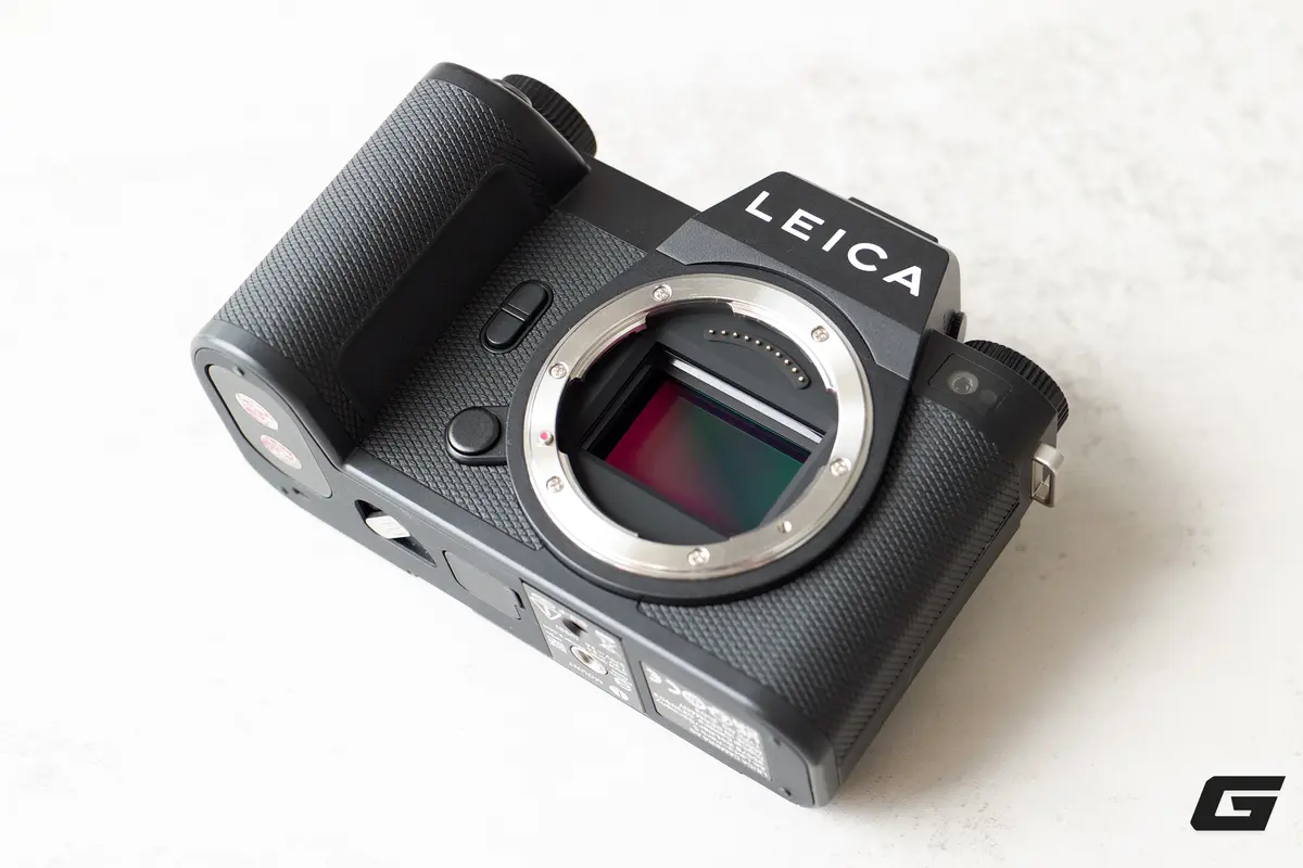 Trên tay và trải nghiệm nhanh Leica SL3-P: Chiếc máy ảnh vừa mới ra của hãng "logo chấm đỏ" có gì đáng chú ý? - Ảnh 2.