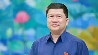 'Chuyển đổi cây hoa sữa không thể chỉ dựa vào cảm xúc'