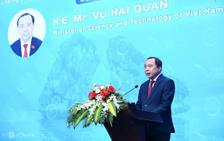 Bộ trưởng Vũ Hải Quân phát biểu tại Tuần lễ Số 2026. Ảnh: Trọng Đạt