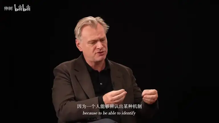 Christopher Nolan nêu quan điểm về cách phê bình phim nghiệp dư trong cuộc phỏng vấn dịp quảng bá "The Odyssey" tại Trung Quốc. Video: Bilibili