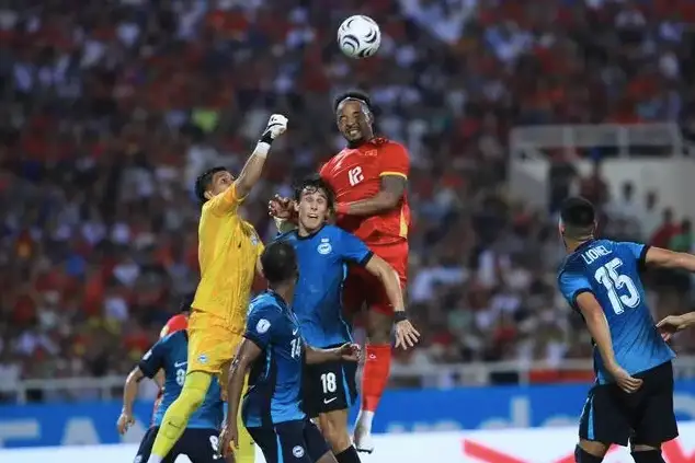 Đội tuyển Việt Nam từng sử dụng sở đoản bóng bổng để đối đầu với sở trường của Singapore ở trận đấu ngày 31.7