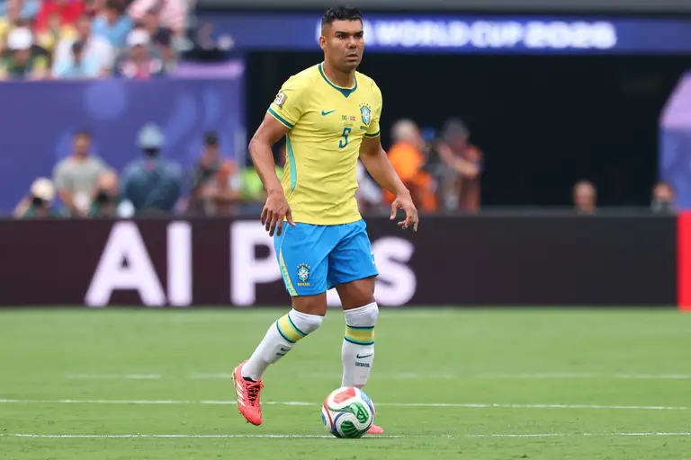 Từng là những đối thủ không đội trời chung, Casemiro và Messi giờ sát cánh cùng nhau tại CLB Inter Miami