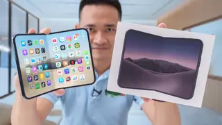 Mở hộp điện thoại gập iPhone Duo sắp bán tại Việt Nam