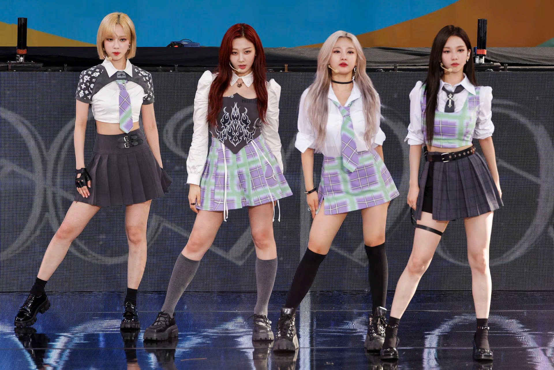 aespa tiếp tục khẳng định vị thế nhóm nhạc nữ hàng đầu Kpop với chuỗi hoạt động quốc tế sôi nổi và sức hút ổn định trên nhiều thị trường lớn