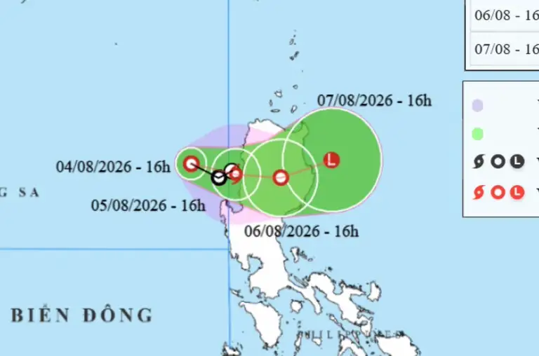 Áp thấp nhiệt đới bất ngờ "quay xe" về hướng Philippines, không ảnh hưởng đến đất liền nước ta