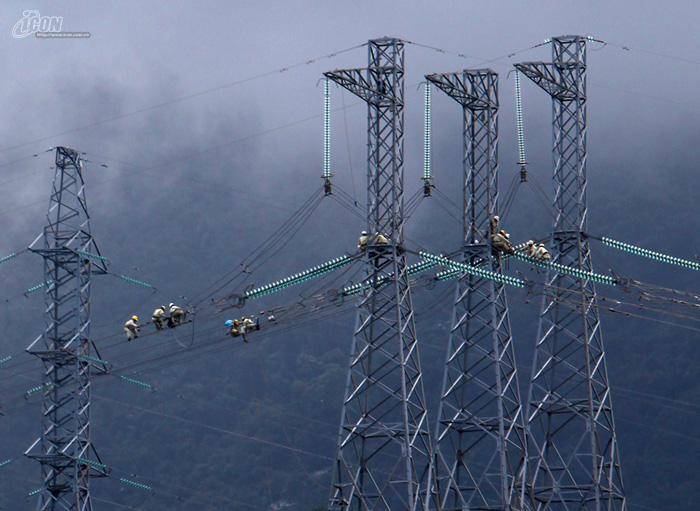 Đường dây 500kV mạch 1 chính là nền tảng cho lưới điện truyền tải phát triển phủ khắp đất nước - Ảnh: HUST