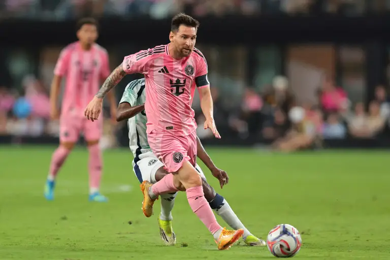 Messi và Casemiro sẽ sớm thi đấu cùng nhau trong màu áo Inter Miami trận gặp Columbus Crew ngày 2.8 tới đây