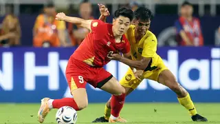 Việt Nam vượt qua Trung Quốc theo Elo bóng đá
