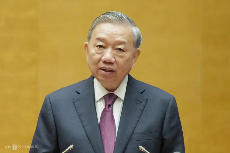 Tổng Bí thư, Chủ tịch nước Tô Lâm tại hội nghị toàn quốc quán triệt Nghị quyết Hội nghị Trung ương 2 khóa 14, ngày 13/4. Ảnh: Ngọc Thành