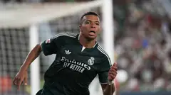 Mbappe tỏa sáng, Real thắng nhọc ở phút bù tại La Liga