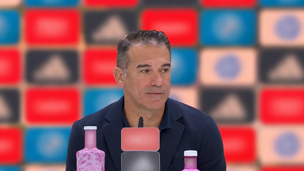 HLV Sevilla: 'Trọng tài không muốn Real rơi thêm điểm'