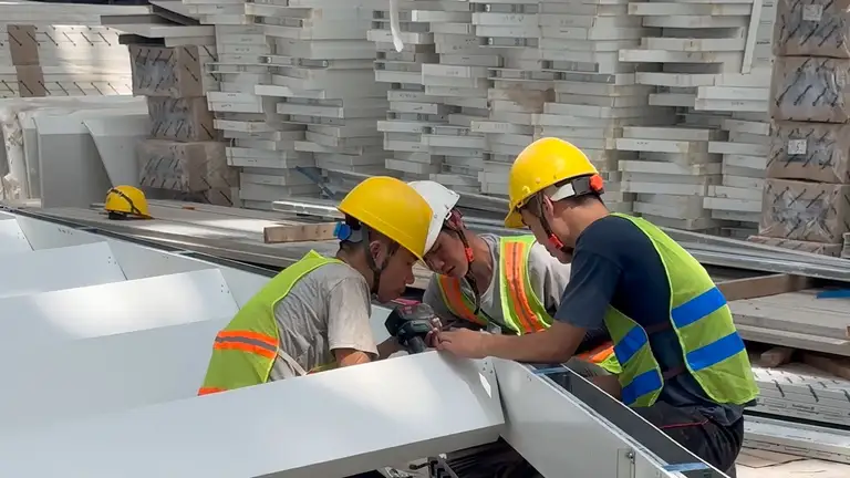 Các đơn vị thi công đang rốt ráo hoàn thiện những đầu việc cuối cùng để đảm bảo mục tiêu đưa siêu sân bay Long Thành vào khai thác 1.12
