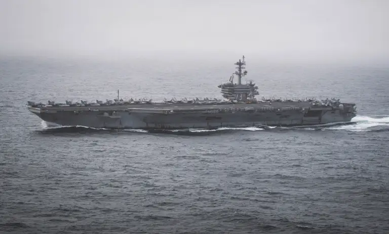 USS George Washington làm nhiệm vụ tại Trung Đông hôm 2/9. Ảnh: US Navy