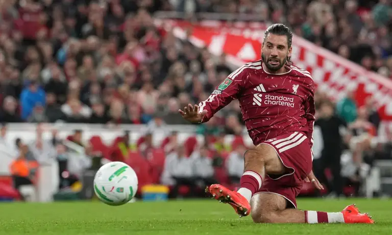 Dominik Szoboszlai bỏ lỡ cơ hội trong trận Liverpool gặp Tottenham ở vòng ba Cup Liên đoàn Anh tại Anfield, Liverpool, Anh, ngày 15/9/2026. Ảnh: AP