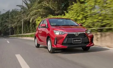 Toyota Wigo trở lại đỉnh bảng xếp hạng xe bán ít nhất tháng với chỉ 3 chiếc bàn giao tới tay khách Việt.