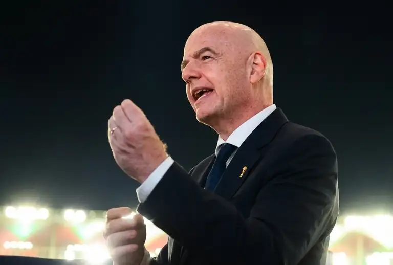 Chủ tịch FIFA Gianni Infantino đã tuyên bố hủy bỏ kế hoạch "bán World Cup" - Ảnh: REUTERS