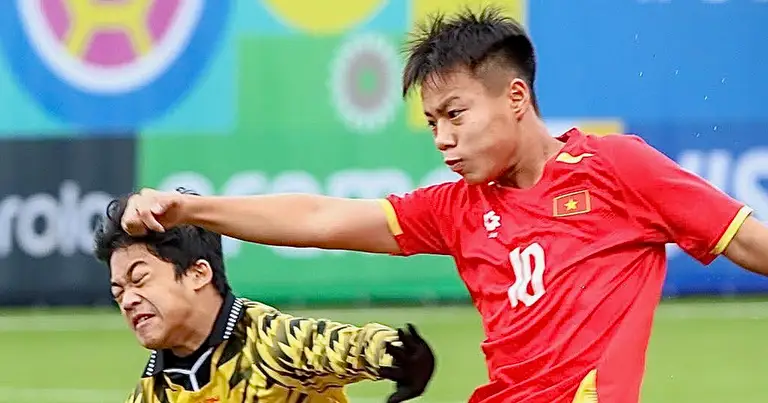 U15 Việt Nam thắng Azerbaijan, vào chung kết hạng 81 World Cup gặp Hungary