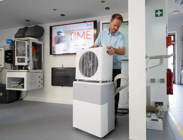 Máy điều hòa không khí Midea PortaSplit được trưng bày tại Stuttgart (Đức), ngày 30/6. Ảnh: Tân Hoa Xã