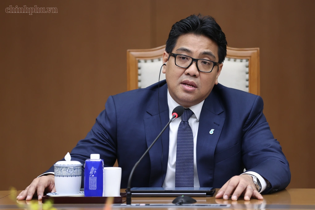 Ông Tengku Muhammad Taufik, Chủ tịch kiêm Tổng giám đốc Petronas, tại cuộc gặp ngày 16/10. Ảnh: VGP