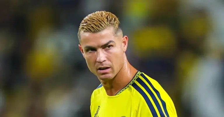Ronaldo lại nhận tin không vui, gian nan đường đến 1.000 bàn thắng