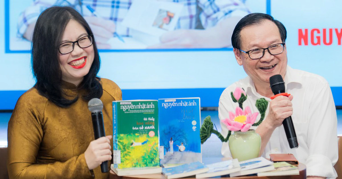 Nhờ đọc 'Tôi thấy hoa vàng trên cỏ xanh', tôi thích dịch sách văn học